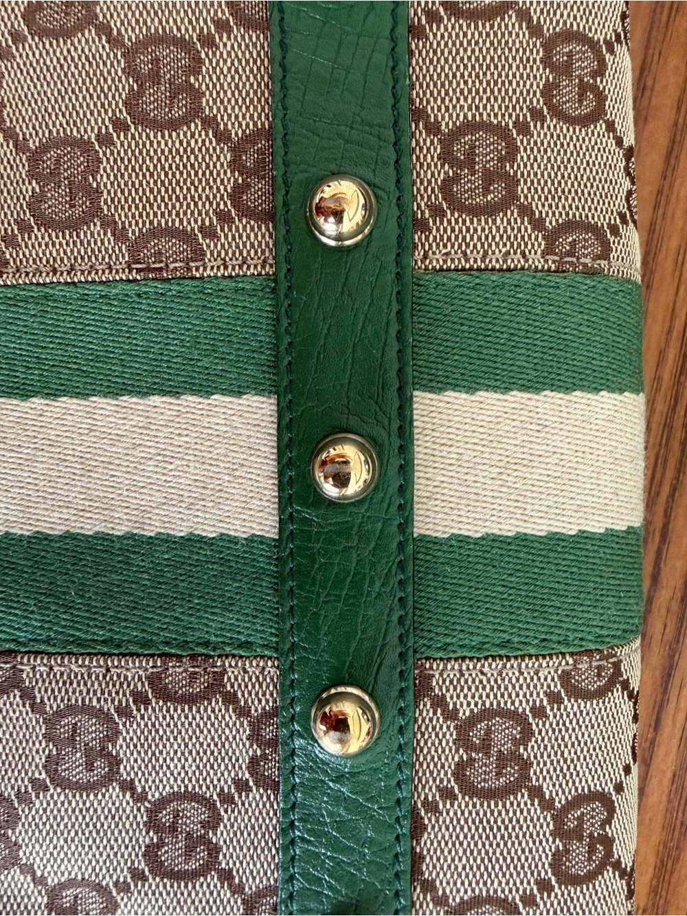 Gucci Green and Cream GG Canvas Shoulder Bag with Horsebit - Picture 6 of 13